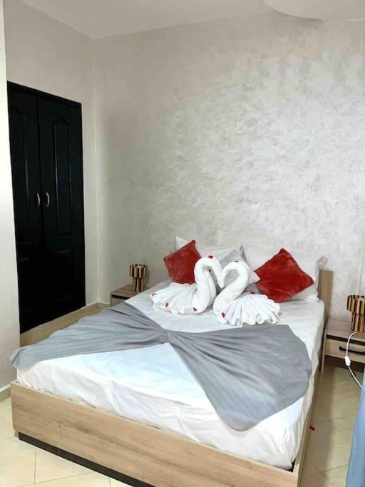 Appartement Haut Standing 3 Chambres Avec Terasse Quartier Gueliz Hivernage A Marrakech I19 Marrakesh Exterior foto