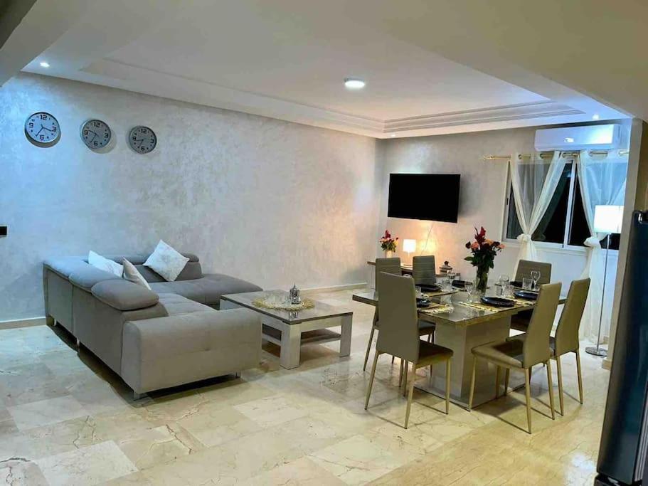 Appartement Haut Standing 3 Chambres Avec Terasse Quartier Gueliz Hivernage A Marrakech I19 Marrakesh Exterior foto