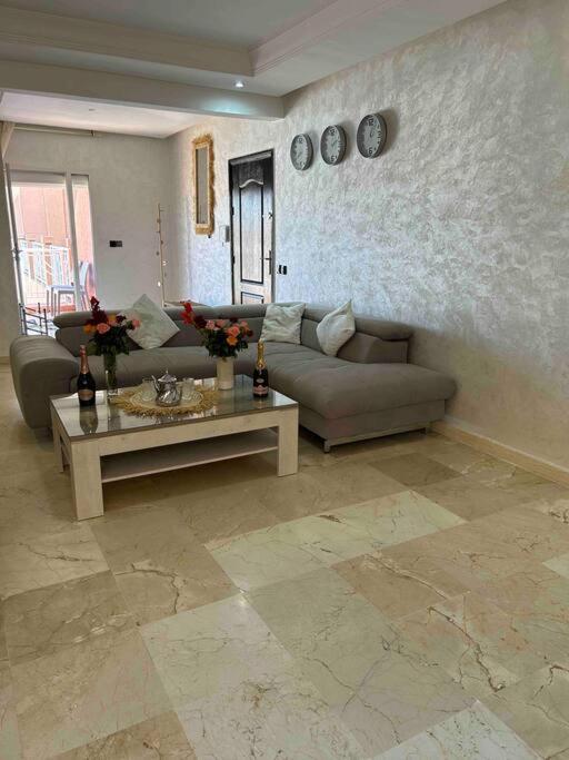 Appartement Haut Standing 3 Chambres Avec Terasse Quartier Gueliz Hivernage A Marrakech I19 Marrakesh Exterior foto